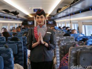 Laku Keras! Penumpang Kereta Cepat Whoosh Tembus 11 Ribu Orang Sehari