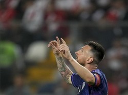 Lionel Messi Bikin Rekor Usai Cetak 2 Gol Lawan Peru
