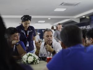 Loris Capirossi Rancang Mobil Sendiri, Satu Unit Dibeli Raja Abu Dhabi Loris Capirossi Rancang Mobil Sendiri, Satu Unit Dibeli Raja Abu Dhabi