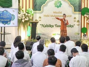 Peringati Maulid Nabi, Pegadaian Undang Ustaz Maulana Beri Siraman Rohani