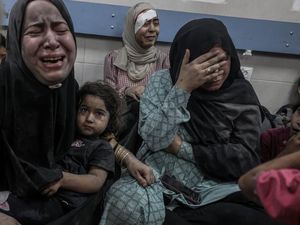 Situasi di RS Gaza Tak Terlukiskan Usai Ledakan Besar Situasi di RS Gaza Tak Terlukiskan Usai Ledakan Besar