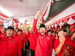 Pekik Merdeka Kader PDIP Surabaya Saat Mega Umumkan Mahfud Md Cawapres Ganjar