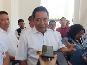 Pj Gubernur Sulsel Dekati Ulama-Tokoh Adat demi Cegah Politik Identitas Pj Gubernur Sulsel Dekati Ulama-Tokoh Adat demi Cegah Politik Identitas