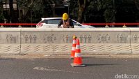 Pembatas Flyover Mochtar Kusumaatmadja Dipasangi Ornamen Khas Sunda