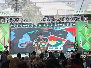 Sandiaga Sebut Ganjar Mahfud Pilihan RI: Walau Hati Teriris Harus Tersenyum