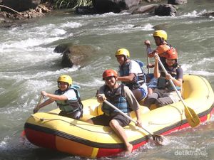 Ide Weekend Seru: Pacu Adrenalin dengan Rafting di Sungai Elo Ide Weekend Seru: Pacu Adrenalin dengan Rafting di Sungai Elo