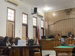 Eks Panglima GAM Ayah Merin Jalani Sidang Vonis Kasus Korupsi Hari Ini Eks Panglima GAM Ayah Merin Jalani Sidang Vonis Kasus Korupsi Hari Ini
