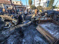 Pasokan Listrik di RS Gaza Menipis, Dokter Operasi Pasien Pakai Senter Ponsel