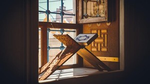 Surat Al-Kahfi: Jumlah Ayat, Asbabun Nuzul, dan Kisah di Dalamnya