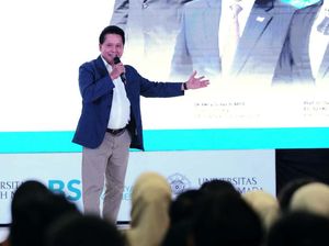 Dirut BSI Bicara Literasi dan Inklusi Keuangan Syariah di UGM