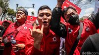 Ekspresi Meriah Relawan Ganjar-Mahfud Meski Cuaca Terik