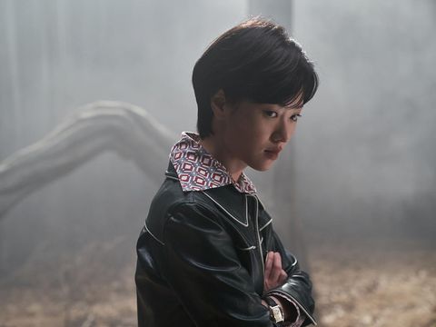 Jeon Yeo-been sebagai Shin Mi-do dalam film Korea Cobweb (2023). (Anthology Studios/Cho Wonjin via KOFIC)