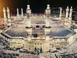 Perdana sejak Pandemi, Masjidil Haram Capai Kapasitas Maksimum