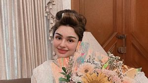 8 Foto Kejutan Ultah Istri Teuku Rafly, Dipuji Bak Barbie Meski Berbaju Tidur