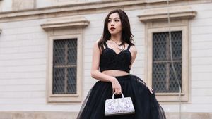 Foto: Gabriella Ekaputri Pemotretan di Duomo Milan, Intip Keseruannya