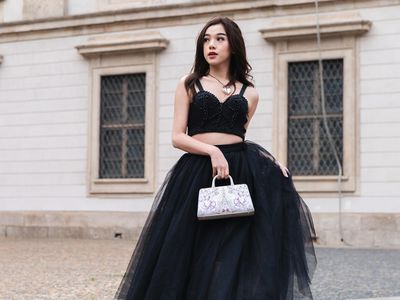 Foto: Gabriella Ekaputri Pemotretan di Duomo Milan, Intip Keseruannya