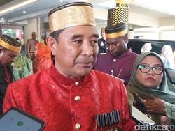 Pj Gubernur Balik Lempar Bola ke Bulog Soal 70.000 Ton Beras Masuk Sulsel