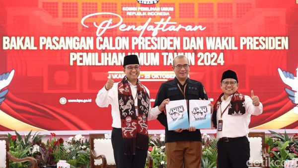 Potret Anies-Cak Imin Jadi Paslon Pertama yang Daftar ke KPU