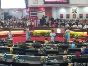 Pj Sekda Parepare Ungkap Penyebab TP Absen Paripurna HUT Sulsel: Ada Agenda Pj Sekda Parepare Ungkap Penyebab TP Absen Paripurna HUT Sulsel: Ada Agenda