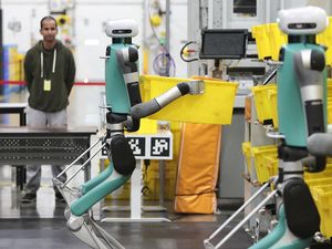 Apakah Robot Bisa Gantikan Semua Pekerjaan Manusia? Pakar UGM Ungkap Fakta Ini