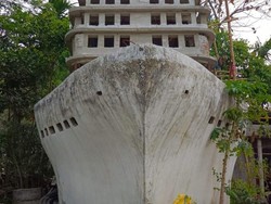 Sudah 13 Tahun, Pria Ini Bangun Rumah Mirip Titanic Belum Kelar-kelar