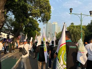 Jelang Pendaftaran Capres-Cawapres, Jalan di Depan KPU Ditutup