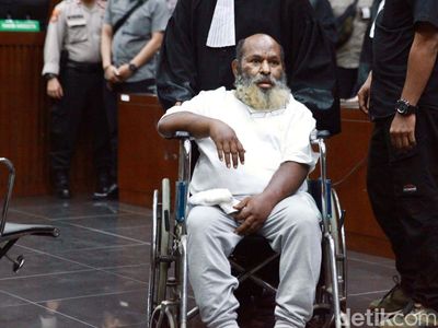 Lihat Lagi, Foto-foto Lukas Enembe Sebelum Meninggal Dunia