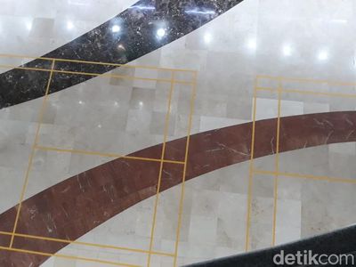 Mendadak Badminton di WTC Mangga Dua