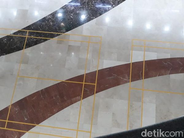 Mendadak Badminton di WTC Mangga Dua