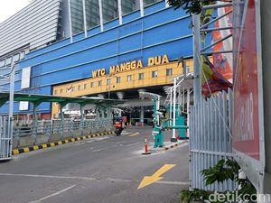 Melihat Langsung WTC Mangga Dua yang Kini Jadi Tempat Main Badminton Melihat Langsung WTC Mangga Dua yang Kini Jadi Tempat Main Badminton