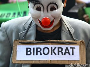 Aksi Teatrikal Desak Pemerintah Tindak Perusahaan yang Terlibat Karhutla