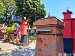 Masih Banyak Bis Surat di Sukoharjo dan Solo, Bagaimana di Kotamu?