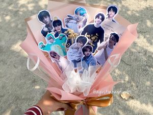 Cerita Syifa Bagi Waktu Antara Kerja, Kuliah dan Berbisnis Buket