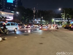 Demo Mahasiswa di Patung Kuda Bubar, Jl Merdeka Barat Kembali Dibuka