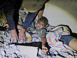 Cerita Warga Gaza, Tulis Nama di Tubuh Keluarga Agar Dikenali jika Tewas Dibom