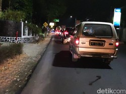 Jalur Jogja-Wonosari Gunungkidul Macet, Lalu Lintas Terhenti 20 Menit