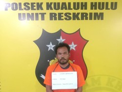 Pria di Labura Palak-Lempar Sopir Truk Pakai Batu Hingga Luka