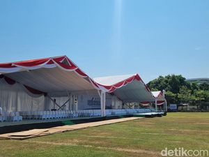 DLH Surabaya Siagakan Pasukan Kebersihan Jelang Peringatan Hari Santri DLH Surabaya Siagakan Pasukan Kebersihan Jelang Peringatan Hari Santri