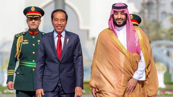 Potret Presiden Jokowi Temui Pangeran MBS di Riyadh