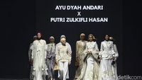 Potret Kecantikan 8 Puteri Indonesia Jadi Model Busana Modest di JMFW 2024
