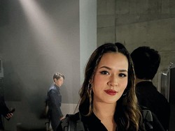 Raisa Jumpa Jungkook BTS: Ini Hologram Nggak Sih?