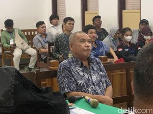 Diadili di PN Medan, Eks Sekda Labuhanbatu Didakwa Korupsi Rp 1,2 M Diadili di PN Medan, Eks Sekda Labuhanbatu Didakwa Korupsi Rp 1,2 M