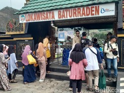 Gunung Slamet Waspada, Kawasan Wisata Baturraden Tetap Buka