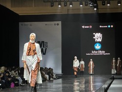 12 Satuan Pendidikan Vokasi Pamer 72 Karya Busana di JMFW 2024