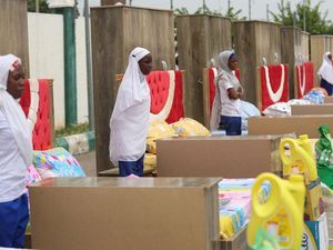 1.800 Pasangan di Nigeria Ikut Nikah Massal, Dapat Hadiah Kasur dan Lemari