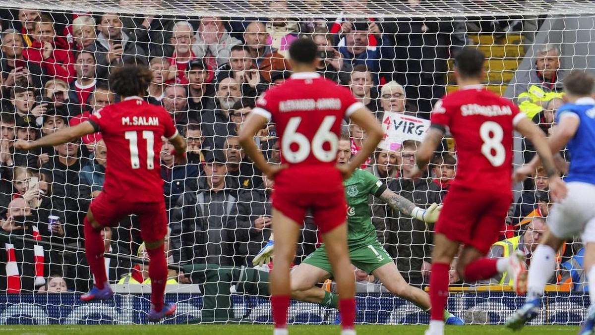 Liverpool menang 2-0 atas Everton (Foto: AP/Jon Super)