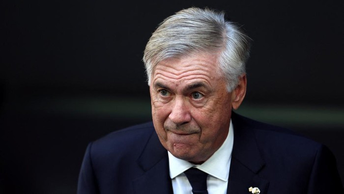 Soccer Football - LaLiga - Real Madrid v Osasuna - Santiago Bernabeu, Madrid, Spain - October 7, 2023 Real Madrid coach Carlo Ancelotti before the match REUTERS/Isabel Infantes