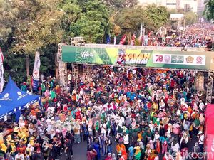 Potret Jalan Santri 2023, Menag Sebut Diikuti Jutaan Orang Potret Jalan Santri 2023, Menag Sebut Diikuti Jutaan Orang