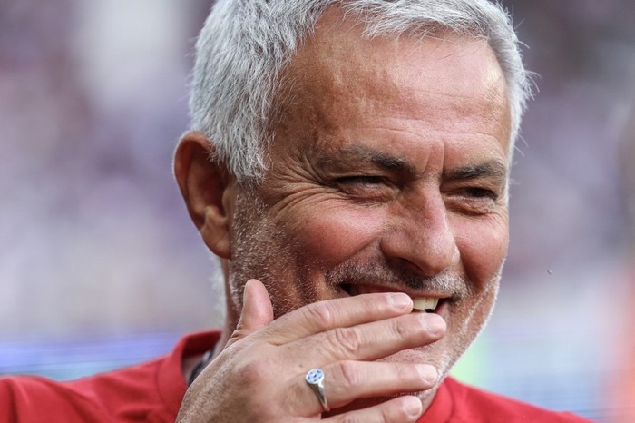 AS Romas Portuguese coach Jose Mourinho smiles during a friendly football match between Toulouse (TFC) and AS Roma (ASR) at the Stadium TFC in Toulouse, southwestern France, on August 6, 2023. (Photo by Charly TRIBALLEAU / AFP)