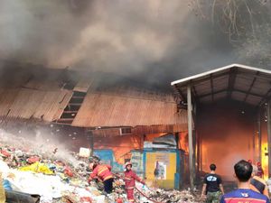9 Fakta Kebakaran TPA Rawa Kucing Tangerang: Dugaan Sebab-Upaya Pemadaman 9 Fakta Kebakaran TPA Rawa Kucing Tangerang: Dugaan Sebab-Upaya Pemadaman